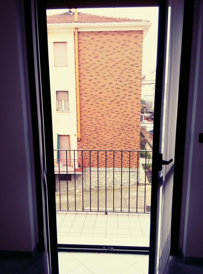 Hotel Cristallo โนวารา ภายนอก รูปภาพ