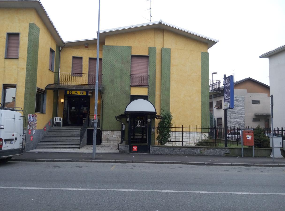 Hotel Cristallo โนวารา ภายนอก รูปภาพ