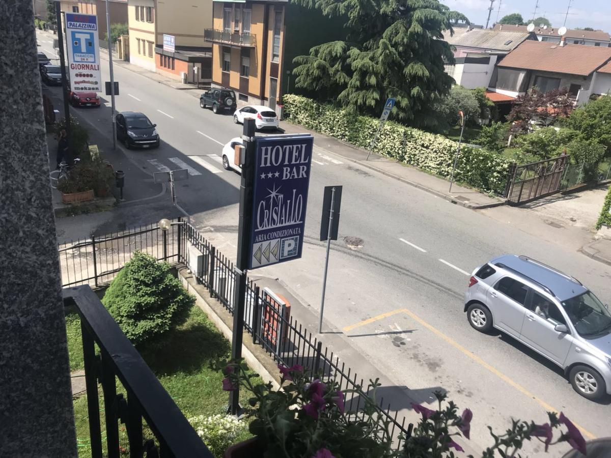 Hotel Cristallo โนวารา ภายนอก รูปภาพ